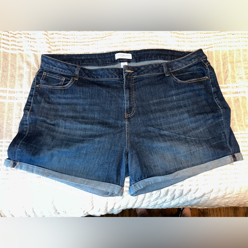 Cute denim shorts